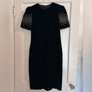 Vintage Talbots women’s black velvet sheath dress with statement sleeves size 6